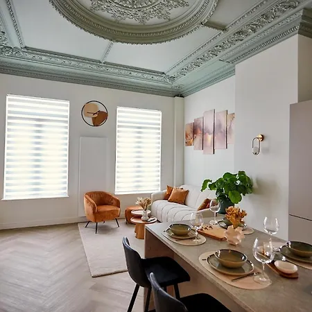 Urban Chic In The Heart Of Appartement Mechelen